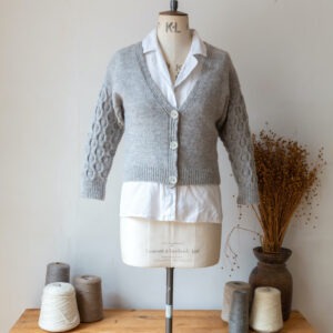Annir cardigan - Hand-knitted with rare breed wool.